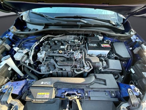 Used 2022 Toyota Corolla Cross XLE FWD image 32