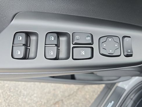 Used 2023 Hyundai Kona SEL w/ Cargo Package image 24