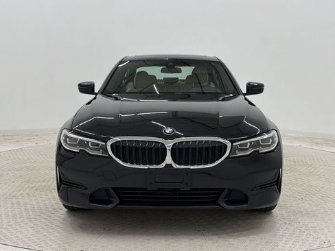 Used 2019 BMW 330i xDrive Sedan w/ Convenience Package AWD/4WD image 6