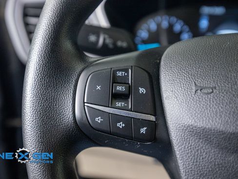 Used 2021 Ford Escape SE FWD image 14