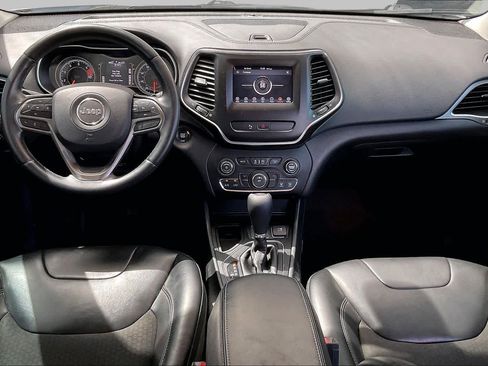 Used 2020 Jeep Cherokee Latitude Plus FWD image 14