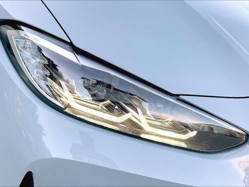 Used 2022 BMW M4 xDrive Competition w/ Executive Package AWD/4WD image 25