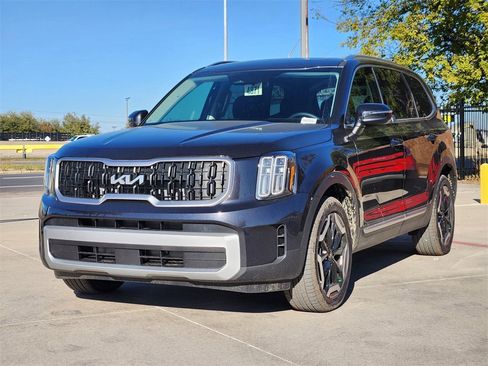 New 2025 Kia Telluride EX image 2