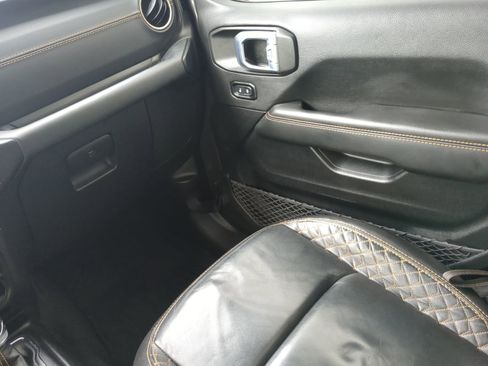 Used 2021 Jeep Wrangler Unlimited Sahara image 45