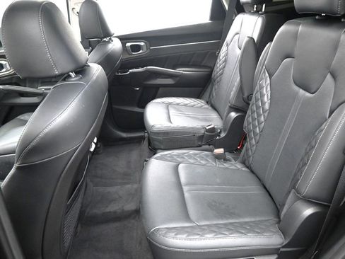 Used 2022 Kia Sorento SX Prestige AWD/4WD image 31
