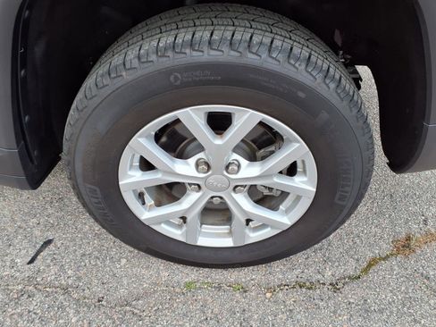 Used 2023 Jeep Grand Cherokee L Limited image 7