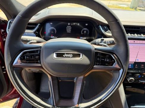 Used 2025 Jeep Grand Cherokee L Summit w/ Rear Seat Video Group I AWD/4WD image 25
