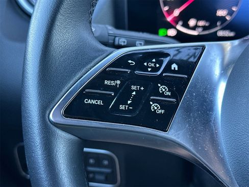 Certified 2025 Mercedes-Benz GLA 250 image 28