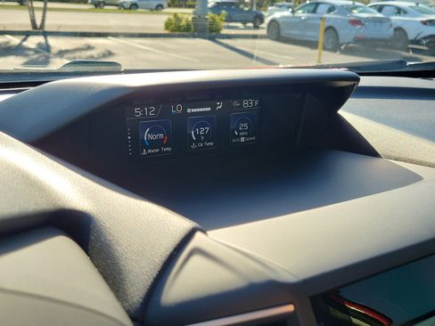 Used 2024 Subaru Forester Premium image 31