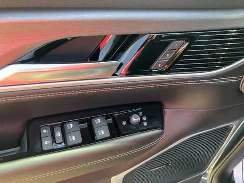 New 2026 Jeep Grand Wagoneer Limited w/ Convenience Group I AWD/4WD image 10