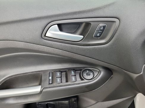 Used 2017 Ford Escape SE AWD/4WD image 27