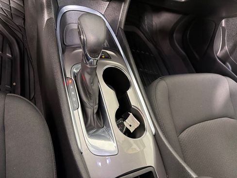 Used 2021 Chevrolet Malibu LT FWD image 17