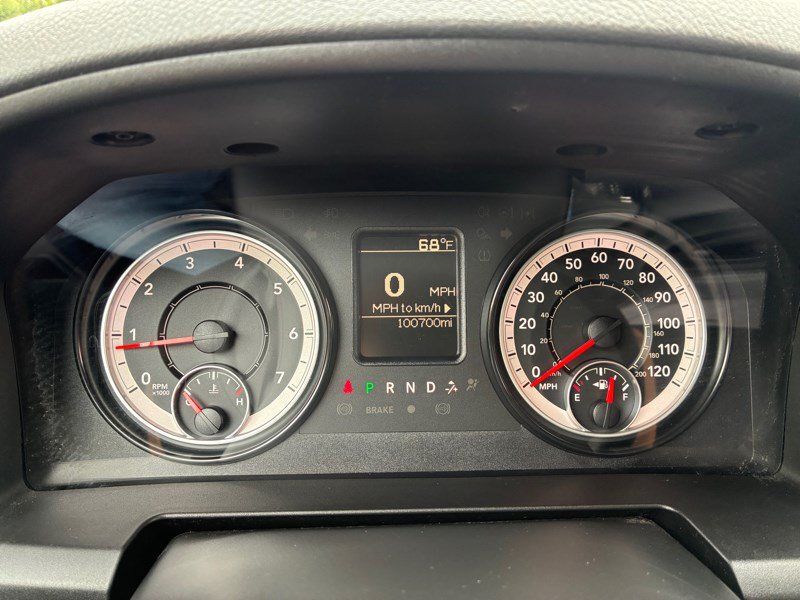Used 2017 RAM 1500 Express AWD/4WD image 11