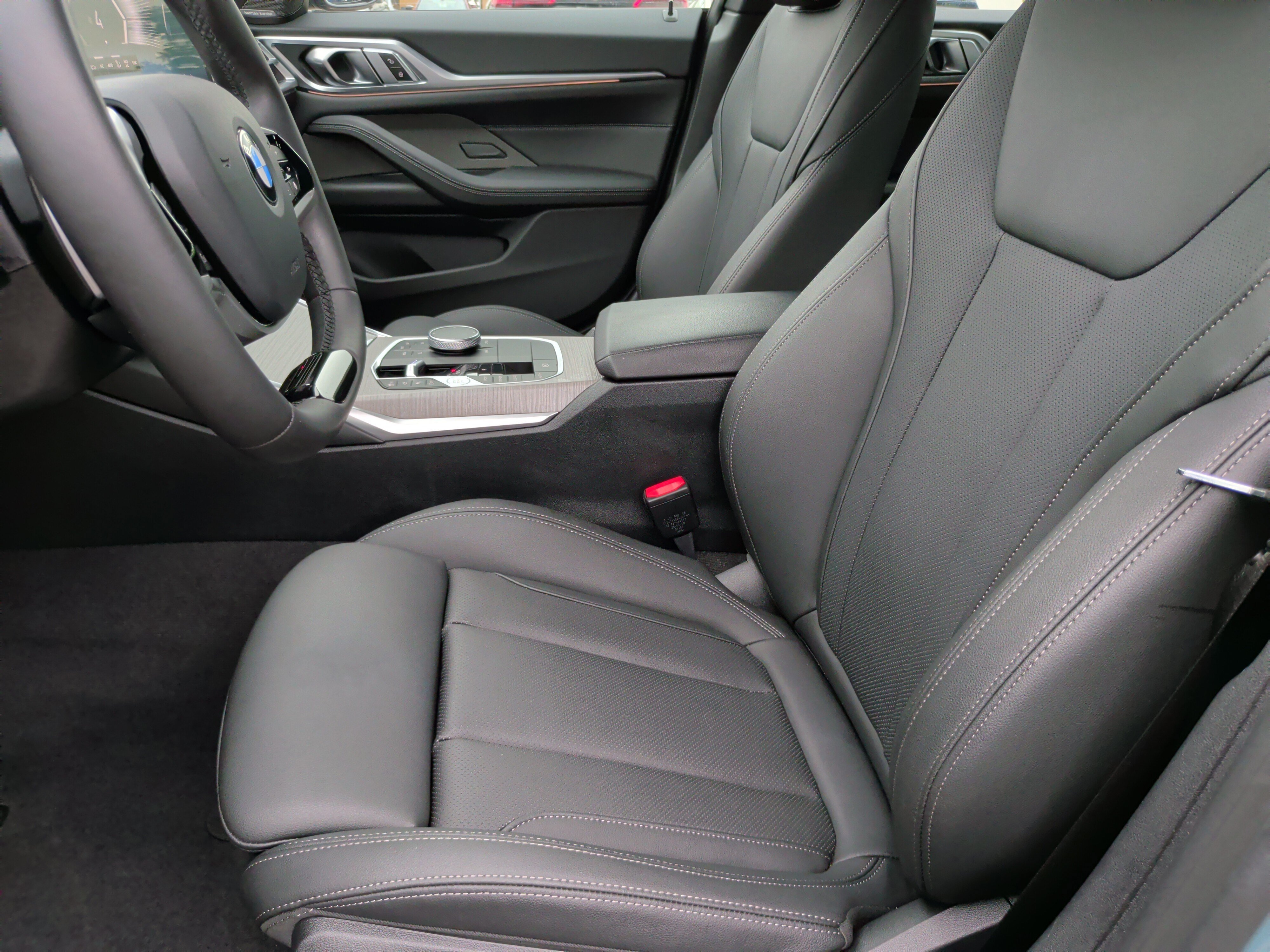 Certified 2026 BMW 430i w/ Premium Package RWD image 25