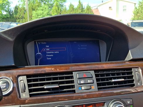 Used 2011 BMW 335i Convertible RWD image 17