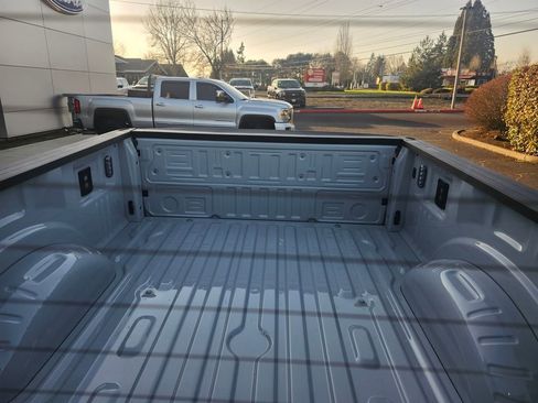 Used 2025 Ford F350 Lariat w/ Camper Package image 34