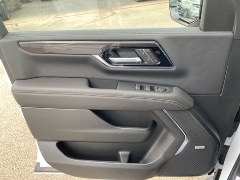 New 2026 GMC Yukon XL Elevation image 28