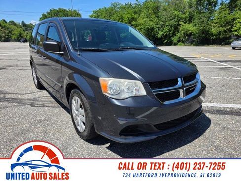 Used 2014 Dodge Grand Caravan American Value Package w/ UConnect Hands-Free Group FWD image 5