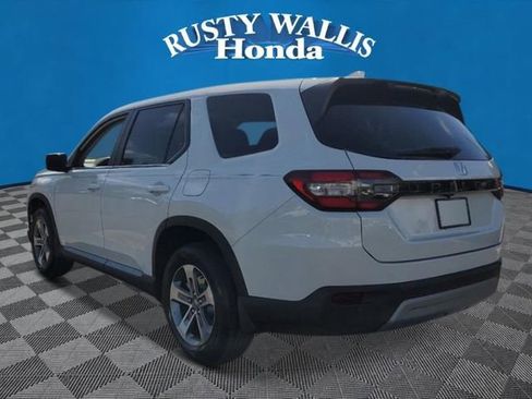 New 2025 Honda Pilot EX-L image 5