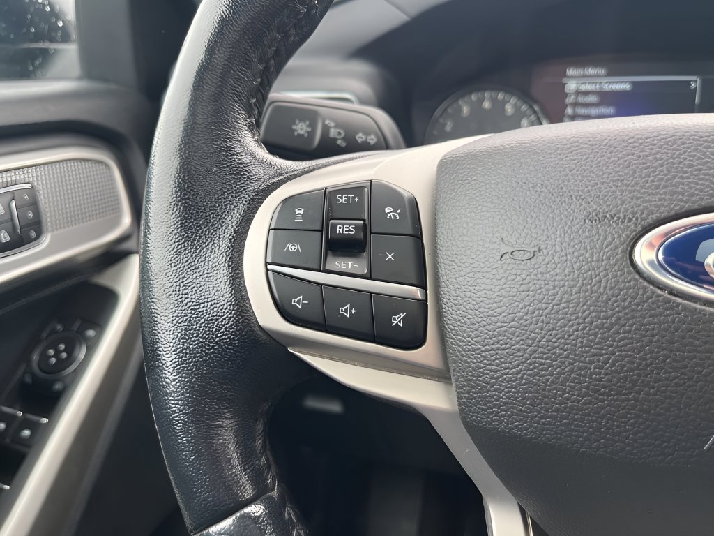 Used 2022 Ford Explorer Limited AWD/4WD image 18
