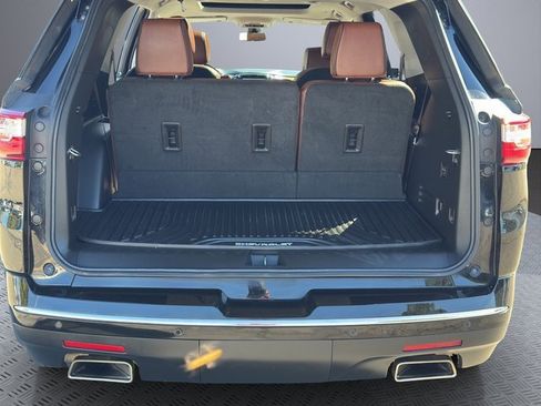 Used 2020 Chevrolet Traverse High Country image 26