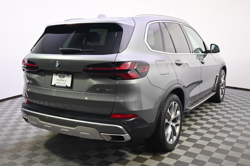 Used 2024 BMW X5 xDrive40i AWD/4WD image 6
