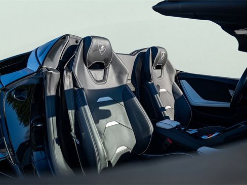 Used 2021 Lamborghini Huracan EVO image 47