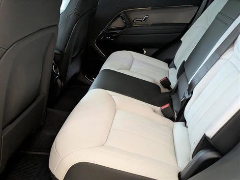 New 2026 Land Rover Range Rover Sport Dynamic SE image 16