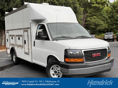New 2025 GMC Savana 3500 w/ Power Convenience Package