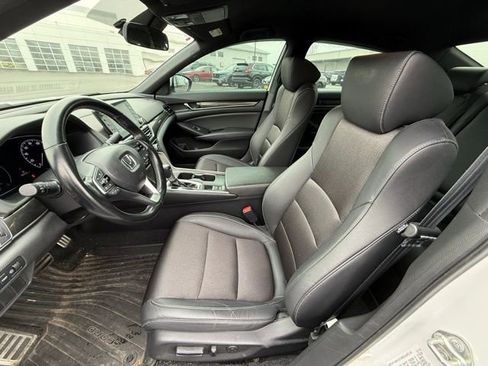 Used 2019 Honda Accord Sport image 12