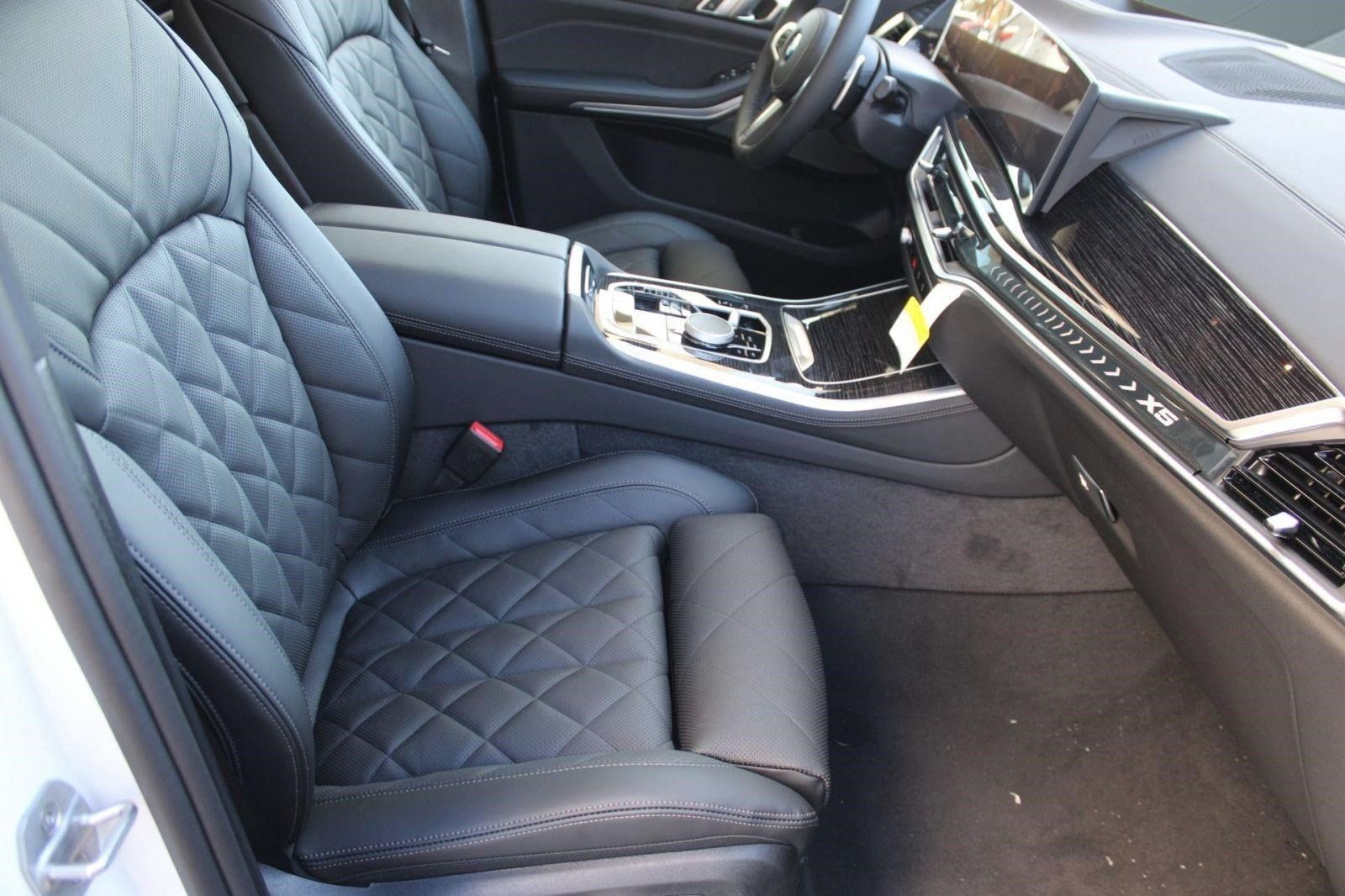 Used 2026 BMW X5 sDrive40i w/ M Sport Package RWD image 27