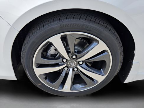 New 2025 Acura TLX w/Technology Package image 39