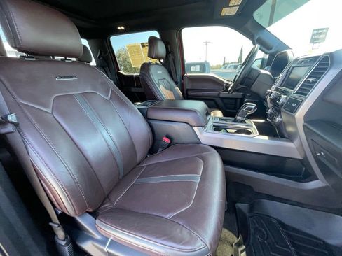 Used 2015 Ford F150 Platinum w/ Equipment Group 701A Luxury image 29