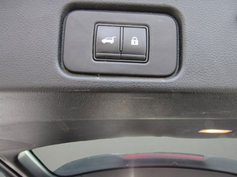 Used 2022 Nissan Pathfinder SL w/ SL Premium Package image 43