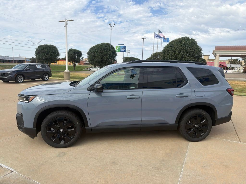 New 2026 Honda Pilot Black Edition image 7