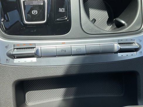 New 2026 Kia Carnival SX image 27