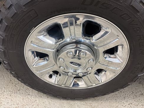 Used 2015 Ford F250 Lariat w/ Chrome Package AWD/4WD image 34