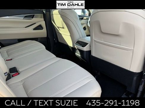 Certified 2025 INFINITI QX60 Luxe w/ Vision Package AWD/4WD image 16