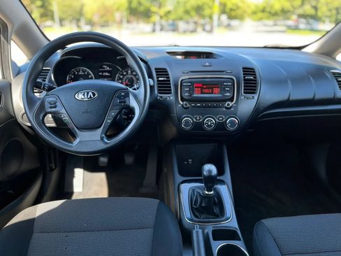 Used 2018 Kia Forte LX FWD image 14