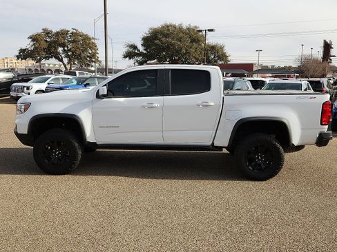 Used 2022 Chevrolet Colorado ZR2 w/ ZR2 Dusk Special Edition image 2