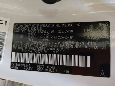 Used 2022 Toyota Highlander XLE FWD image 33