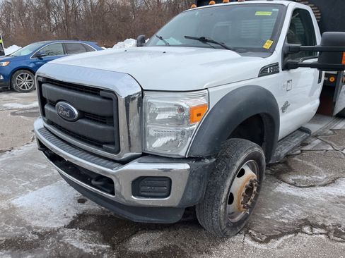 Used 2015 Ford F550 2WD Regular Cab Super Duty image 3