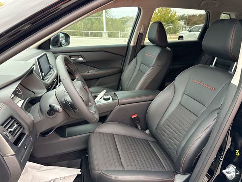 Used 2025 Nissan Rogue SV w/ Rock Creek Premium Package image 13