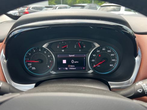 Used 2021 Chevrolet Traverse High Country FWD image 13
