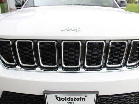 New 2025 Jeep Grand Cherokee Limited image 37