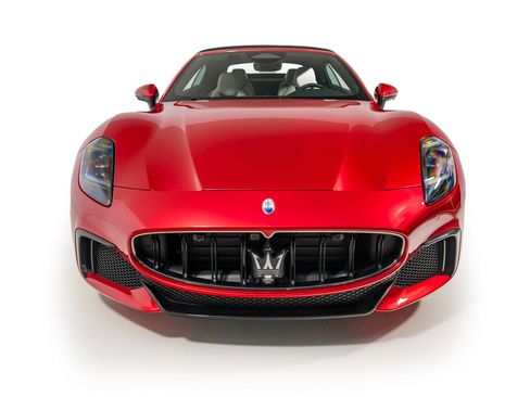 Used 2024 Maserati GranCabrio Trofeo image 4