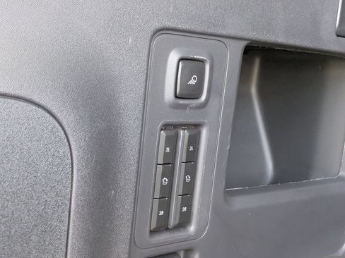 Used 2025 Lincoln Navigator Reserve AWD/4WD image 15