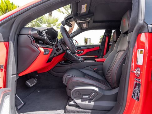 Used 2022 Lamborghini Urus AWD/4WD image 16