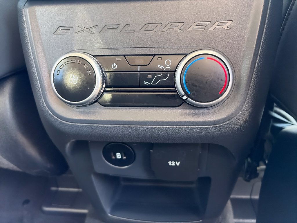 Used 2025 Ford Explorer Active w/ Active Comfort Package AWD/4WD image 35