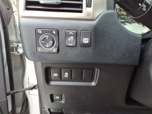 Used 2016 Lexus GX 460 w/ Premium Package AWD/4WD image 16